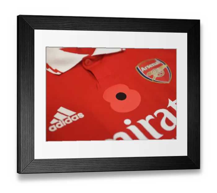 Framed Print : Arsenal's Poppy-Embellished Jerseys: Carabao Cup 2022-23 - Arsenal vs Brighton & Hove Albion