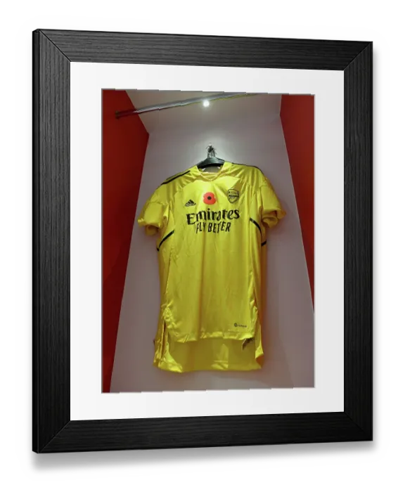 Framed Print : Arsenal's Poppy-Emblazoned Jerseys: Arsenal vs Brighton & Hove Albion, Carabao Cup 2022-23