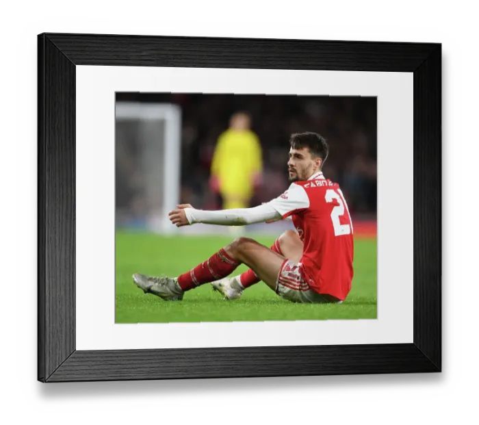 Framed Print : Arsenal's Fabio Vieira Shines in Carabao Cup Clash Against Brighton & Hove Albion