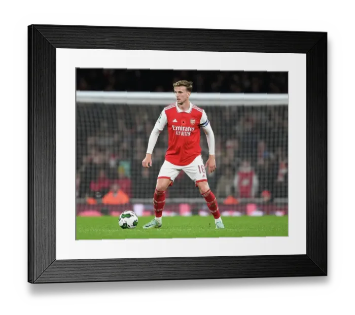 Framed Print : Arsenal vs Brighton & Hove Albion: Carabao Cup Battle at Emirates Stadium Framed Print : Arsenal vs Brighton & Hove Albion: Carabao Cup Battle at Emirates Stadium