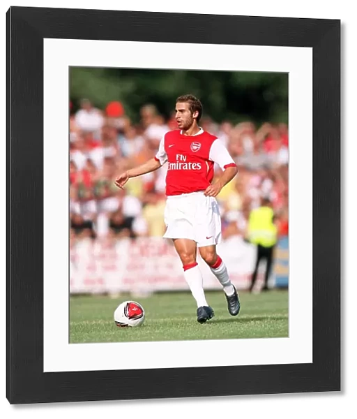 Flamini's Unstoppable Domination: Arsenal's Rout of Schwadorf (July 2006)