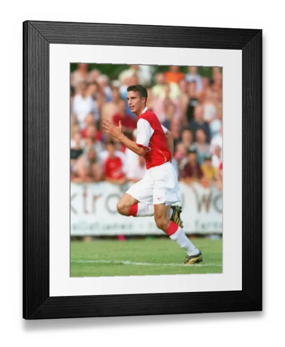 Framed Print : Robin van Persie Training with Arsenal during Pre-Season in Austria (2006) Framed Print : Robin van Persie Training with Arsenal during Pre-Season in Austria (2006)