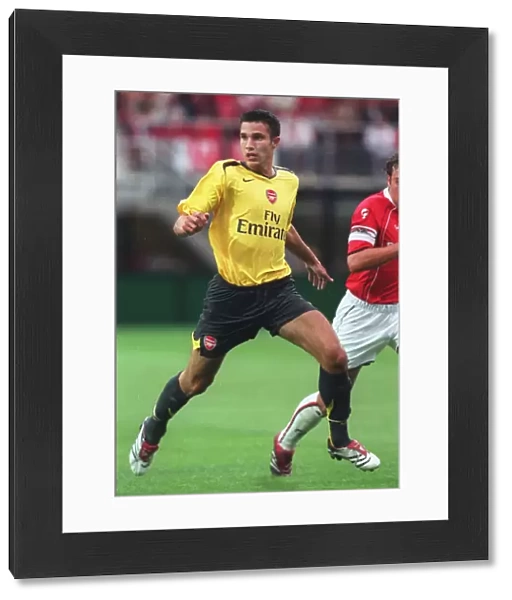 Arsenal Triumphs over AZ Alkmaar 3-0 in Pre-Season Friendly (2006)