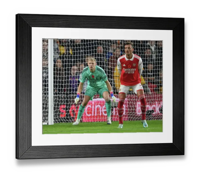 Framed Print : Arsenal's Aaron Ramsdale Faces Off in Intense 2022-23 Premier League Clash Against Wolverhampton Wanderers
