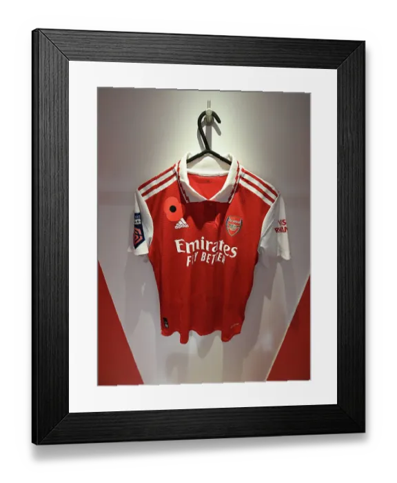 Framed Print : Arsenal Women Honor Remembrance Day with Poppy Shirts vs Manchester United (FA Women's Super League 2022-23)