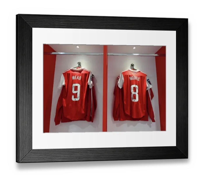 Framed Print : Arsenal Women: Pre-Match Preparation at Emirates Stadium Ahead of Manchester United Clash (2022-23)