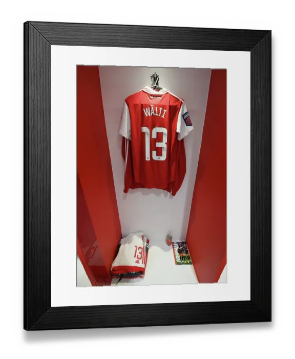 Framed Print : Arsenal Women's Pre-Match Preparation: Gearing Up Against Manchester United at Emirates Stadium (2022-23)