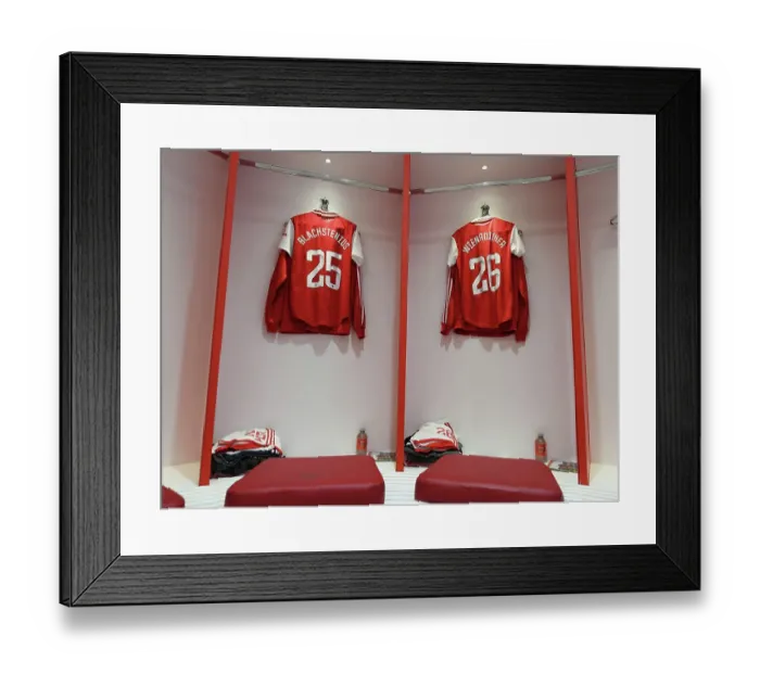 Framed Print : Arsenal Women: Pre-Match Preparation at Emirates Stadium Ahead of Manchester United Clash (2022-23)