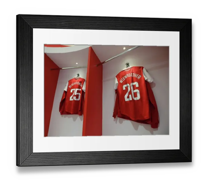 Framed Print : Arsenal Women: Calm in the Changing Room Before Taking on Manchester United in FA Women's Super League 2022-23 Framed Print : Arsenal Women: Calm in the Changing Room Before Taking on Manchester United in FA Women's Super League 2022-23