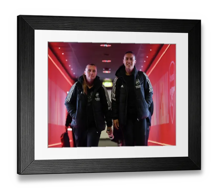 Framed Print : Arsenal Women vs Manchester United: Barclays WSL Clash at Emirates Stadium