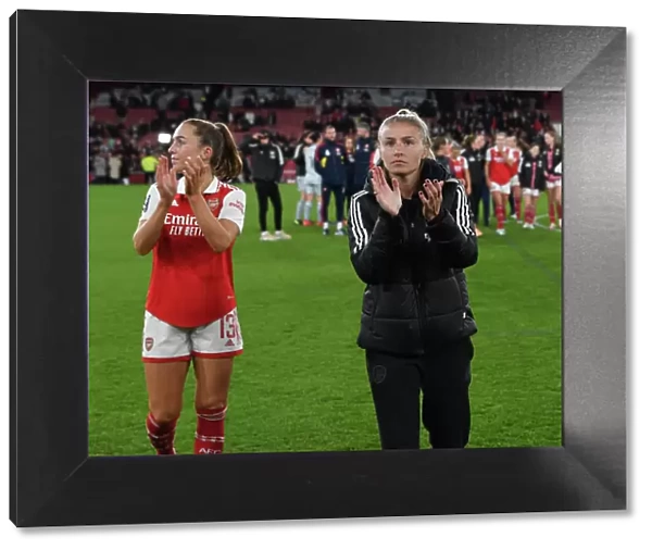 Arsenal Women's Glory: Leah Williamson Celebrates Victory Over Manchester United at Emirates Stadium (2022-23 Barclays WSL)