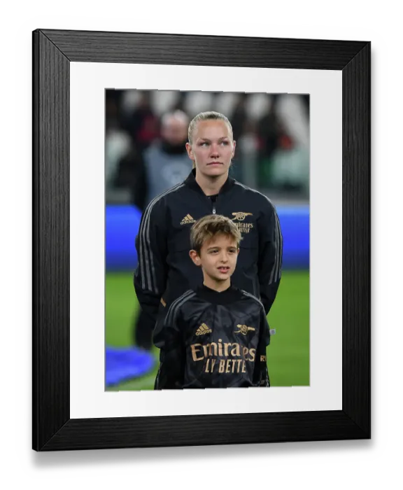 Framed Print : Arsenal Women Face Juventus in UEFA Champions League: A Battle at the Turin Stadium Framed Print : Arsenal Women Face Juventus in UEFA Champions League: A Battle at the Turin Stadium