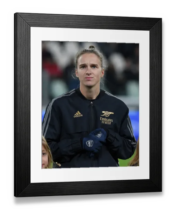 Framed Print : Determined Viviane Miedema: Arsenal's Star Forward Prepares for Juventus Showdown in UEFA Women's Champions League