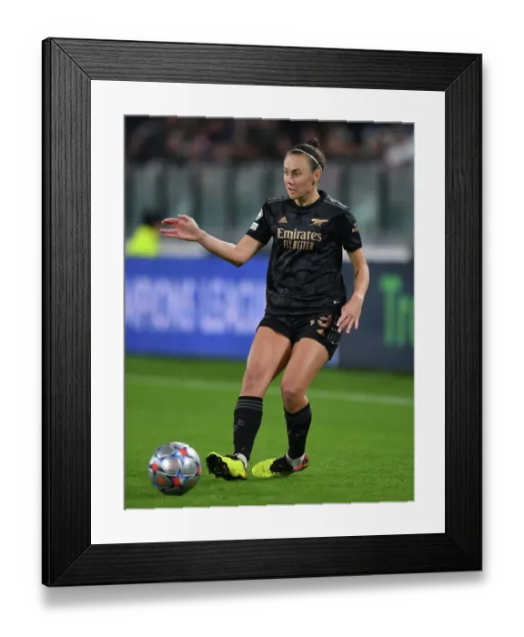 Framed Print : Battle in Group C: Caitlin Foord Fights for Arsenal against Juventus in UEFA Women's Champions League, Turin 2022