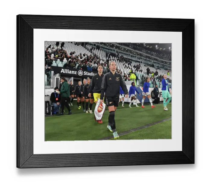 Framed Print : Jordan Nobbs Determination: Arsenal vs. Juventus, UEFA Women's Champions League, Turin 2022 Framed Print : Jordan Nobbs Determination: Arsenal vs. Juventus, UEFA Women's Champions League, Turin 2022