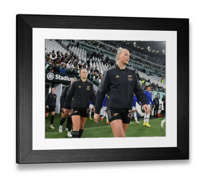 Framed Print : Arsenal's Stina Blackstenius Faces Juventus in UEFA Women's Champions League Group C Showdown Framed Print : Arsenal's Stina Blackstenius Faces Juventus in UEFA Women's Champions League Group C Showdown
