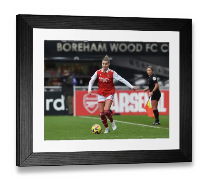 Framed Print : Steph Catley in Action: Arsenal Women vs. Everton Women (FA Women's Super League 2022-23)