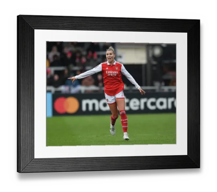 Framed Print : Intense Moment: Steph Catley in Action for Arsenal Women vs Everton Women at the FA WSL (December 2022) Framed Print : Intense Moment: Steph Catley in Action for Arsenal Women vs Everton Women at the FA WSL (December 2022)