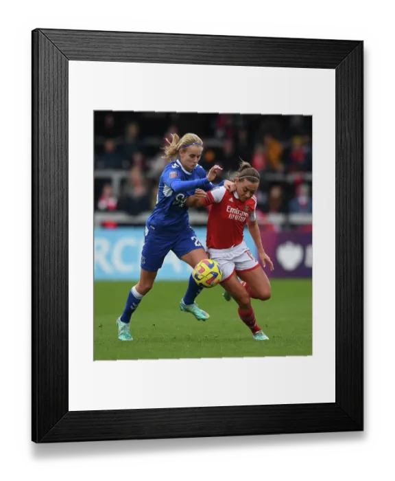 Framed Print : Arsenal vs. Everton: McCabe vs. Snoeijs Showdown - A FA Women's Super League Battle at Meadow Park