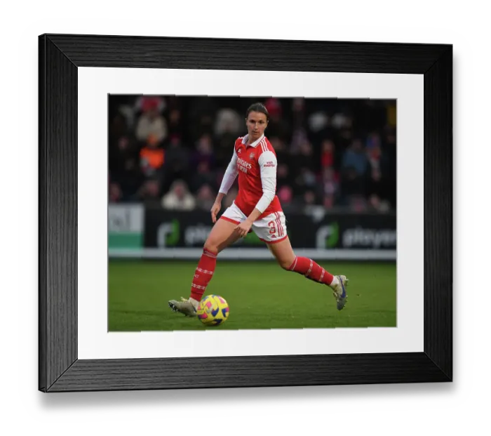 Framed Print : Arsenal's Lotte Wubben-Moy in Action: Arsenal Women vs Everton Women, FA Women's Super League, December 2022 Framed Print : Arsenal's Lotte Wubben-Moy in Action: Arsenal Women vs Everton Women, FA Women's Super League, December 2022