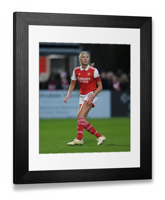 Framed Print : Arsenal's Leah Williamson in Action: Arsenal Women vs Everton Women (FA Women's Super League, December 2022)