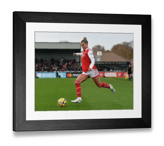 Framed Print : Arsenal's Steph Catley in Action: Battling Everton Women in FA Women's Super League, December 2022 Framed Print : Arsenal's Steph Catley in Action: Battling Everton Women in FA Women's Super League, December 2022