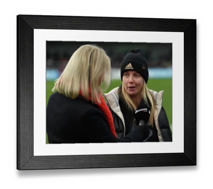 Framed Print : Arsenal Women vs Everton Women: Beth Mead at Half-Time in FA WSL Clash Framed Print : Arsenal Women vs Everton Women: Beth Mead at Half-Time in FA WSL Clash
