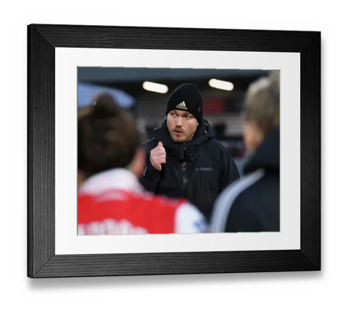 Framed Print : Arsenal Women vs Everton Women: Jonas Eidevall's Team Talk after FA WSL Match at Meadow Park (December 2022)
