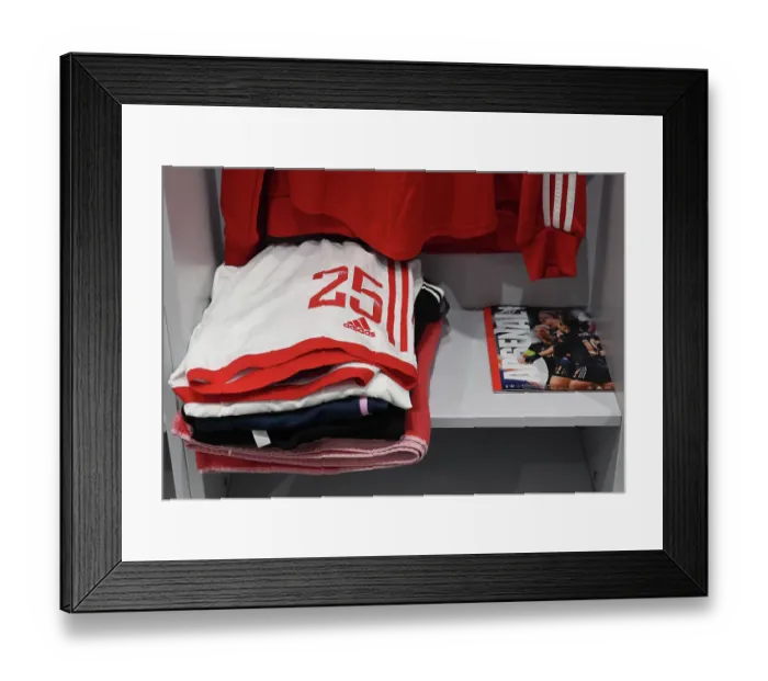 Framed Print : Arsenal vs Everton: FA Women's Super League Clash at Meadow Park Framed Print : Arsenal vs Everton: FA Women's Super League Clash at Meadow Park