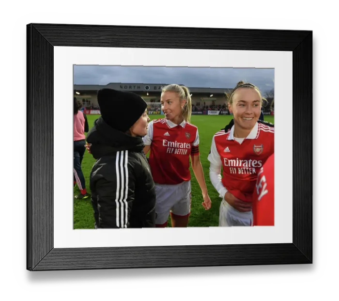 Framed Print : Arsenal Women Celebrate FA WSL Victory: Leah Williamson, Kim Little, and Caitlin Foord Rejoice