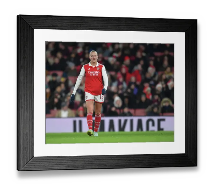 Framed Print : Arsenal Women vs Juventus FC: Battle in Champions League Group C (December 2022) Framed Print : Arsenal Women vs Juventus FC: Battle in Champions League Group C (December 2022)