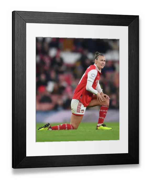 Framed Print : Arsenal Women vs Juventus: Battle in Champions League Group C (December 2022)