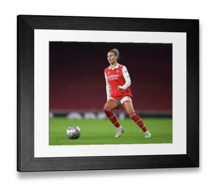 Framed Print : Battle in Group C: Arsenal Women vs. Juventus at Emirates Stadium (December 2022)