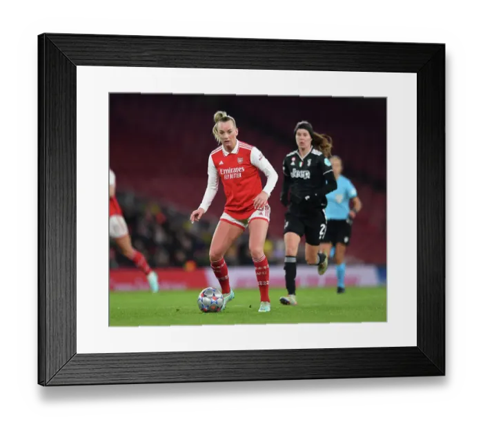 Framed Print : Arsenal Women vs Juventus Women: Battle in UEFA Women's Champions League Group C at Emirates Stadium (2022-23) Framed Print : Arsenal Women vs Juventus Women: Battle in UEFA Women's Champions League Group C at Emirates Stadium (2022-23)