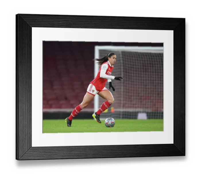 Framed Print : Arsenal Women vs Juventus FC: Battle in Champions League Group C (December 2022) Framed Print : Arsenal Women vs Juventus FC: Battle in Champions League Group C (December 2022)