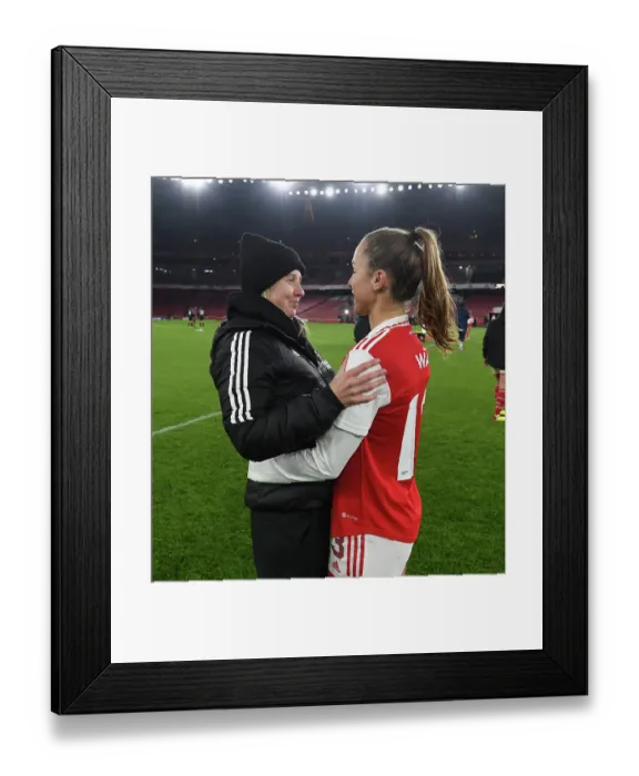 Framed Print : Arsenal Women vs Juventus Women: Beth Mead and Lia Walti in Action - UEFA Women's Champions League Group C