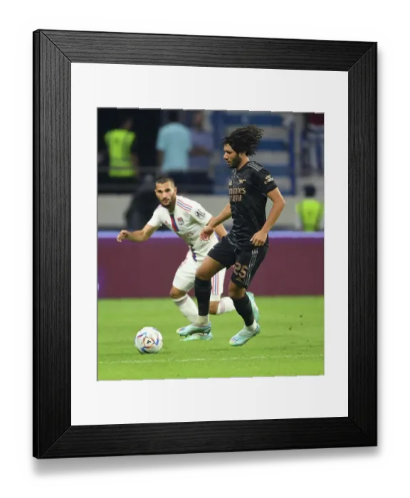 Framed Print : Arsenal vs. Olympique Lyonnais: Dubai Super Cup Clash, 2022