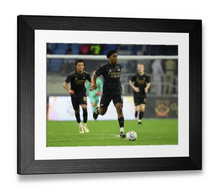 Framed Print : Arsenal vs. Olympique Lyonnais: Dubai Super Cup Showdown, 2022