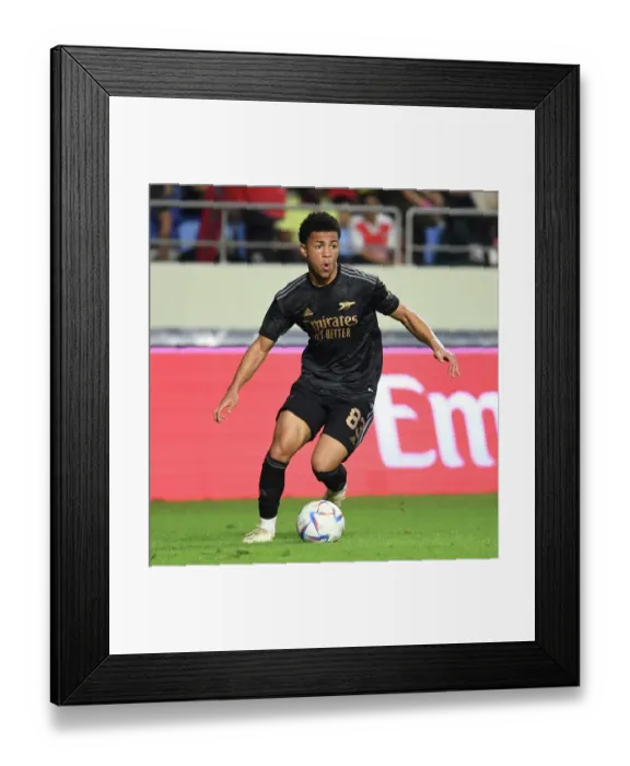 Framed Print : Arsenal vs. Olympique Lyonnais: Dubai Super Cup Clash, 2022 Framed Print : Arsenal vs. Olympique Lyonnais: Dubai Super Cup Clash, 2022