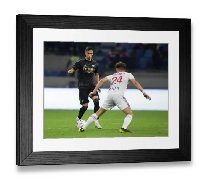 Framed Print : Arsenal vs. Olympique Lyonnais: Dubai Super Cup Clash, 2022