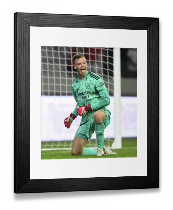 Framed Print : Arsenal Win Dubai Super Cup: Karl Hein's Game-winning Penalty Save