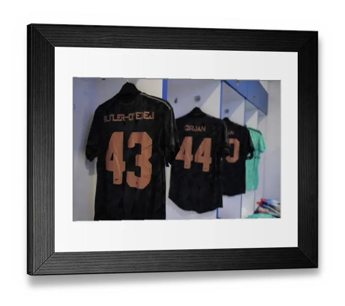 Framed Print : Arsenal FC in Dubai: Preparing for Arsenal vs. Olympique Lyonnais in the Dubai Super Cup