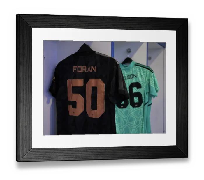 Framed Print : Arsenal FC in Dubai: Preparing for Arsenal vs. Olympique Lyonnais in the Dubai Super Cup