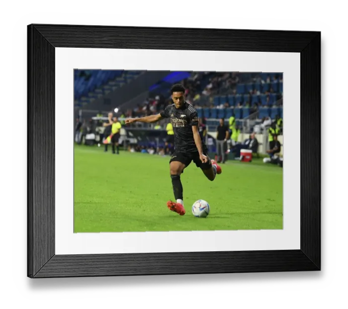Framed Print : Arsenal vs. Olympique Lyonnais: Dubai Super Cup Showdown, 2022