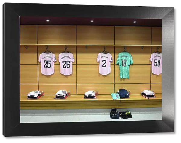 Arsenal Women's Team Prepares for Aston Villa Match in Barclays FA WSL
