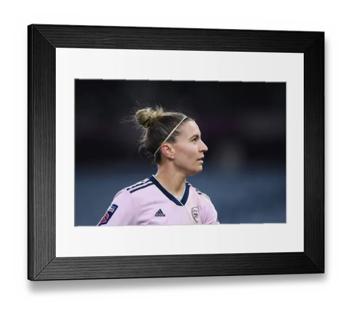 Framed Print : Steph Catley in Action: Arsenal vs. Aston Villa - Barclays Women's Super League