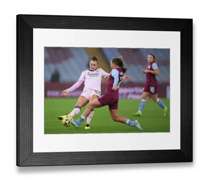 Framed Print : Arsenal's Caitlin Foord in Action during Barclays Women's Super League Match Framed Print : Arsenal's Caitlin Foord in Action during Barclays Women's Super League Match