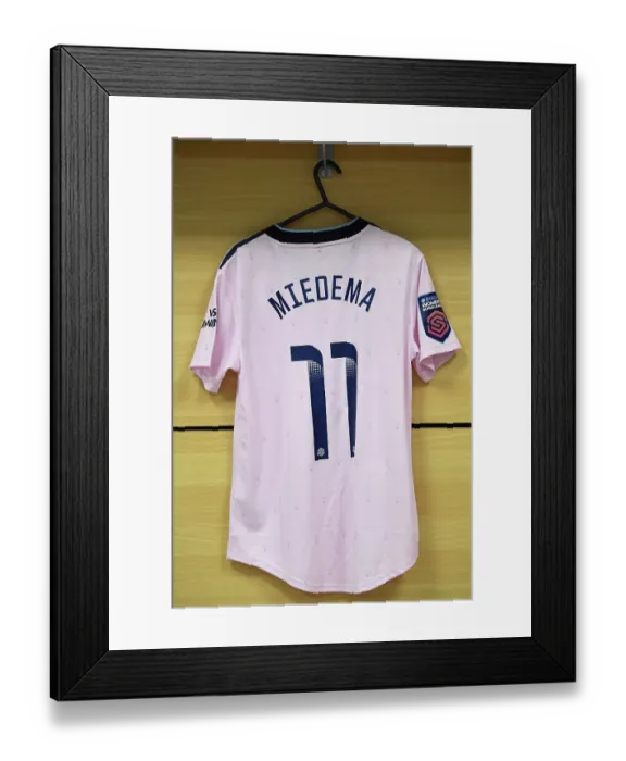 Framed Print : Vivianne Miedema's Arsenal Shirt Before Aston Villa vs Arsenal (2022-23)