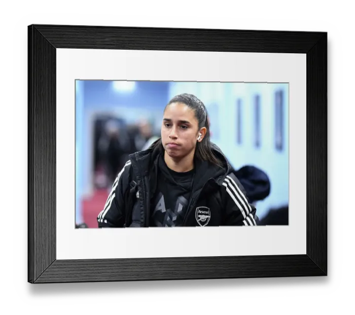 Framed Print : Arsenal Women's Squad Arrives at Villa Park Ahead of Aston Villa Showdown (December 2022)