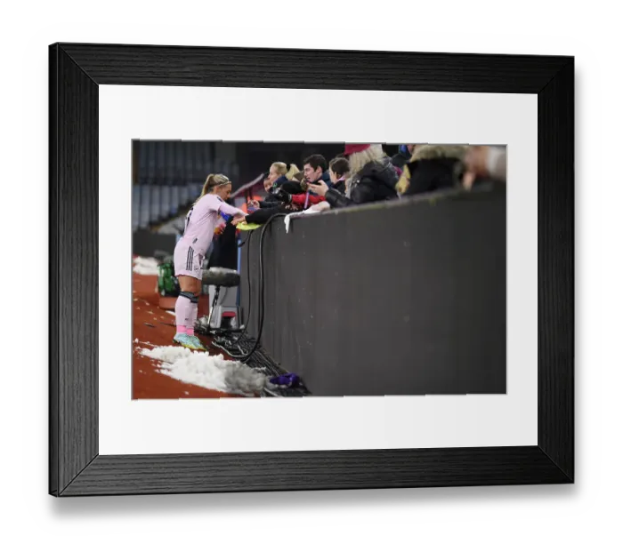 Framed Print : Arsenal Women Celebrate FA Women's Super League Victory Over Aston Villa
